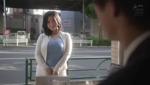 Chồng yêu yếu không làm lên đỉnh, bà xã lên mạng tìm trai trẻ xoạc khỏe